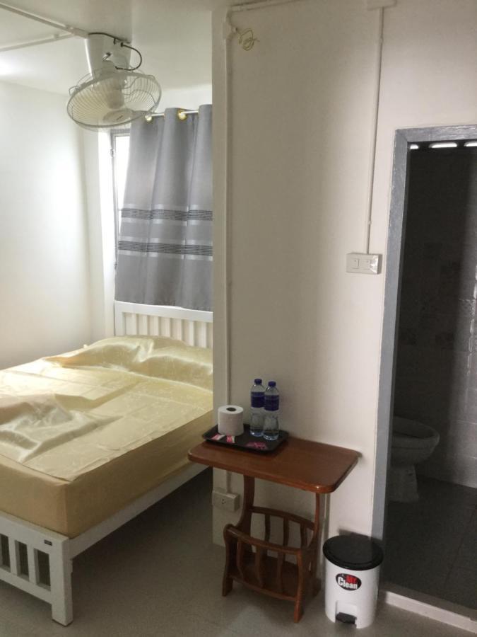 فرا ناخون سي أيوتثايا Siriwal Guesthouse المظهر الخارجي الصورة